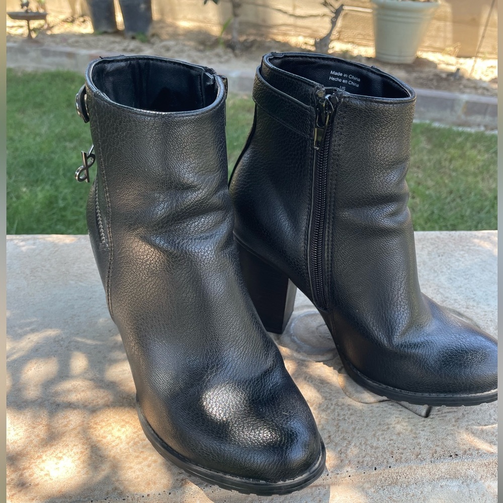 Black boot booties